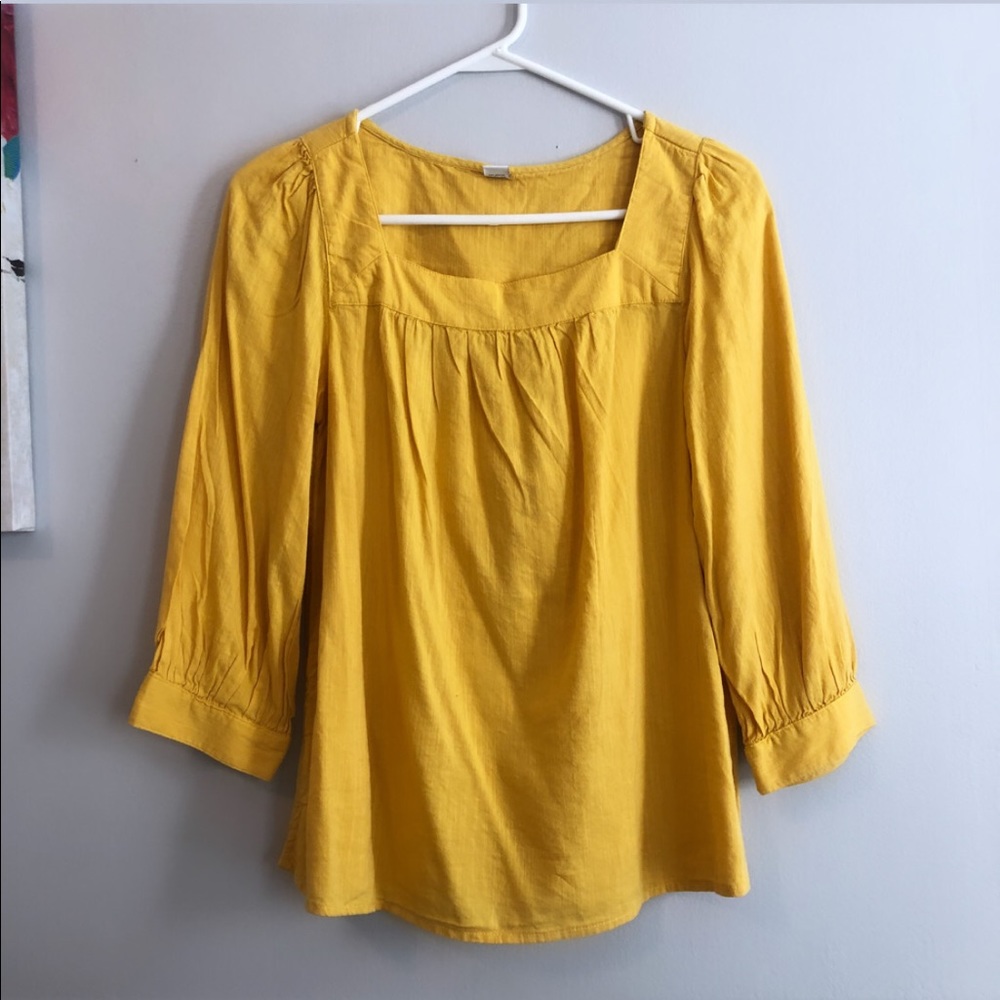 Long-sleeved Yellow Top!